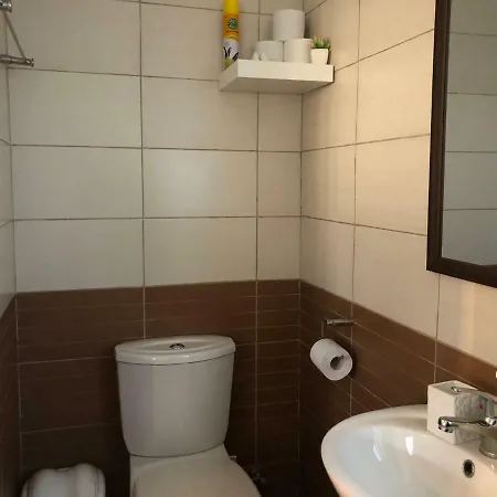 Koloni One Bedroom Guest Lägenhet *
